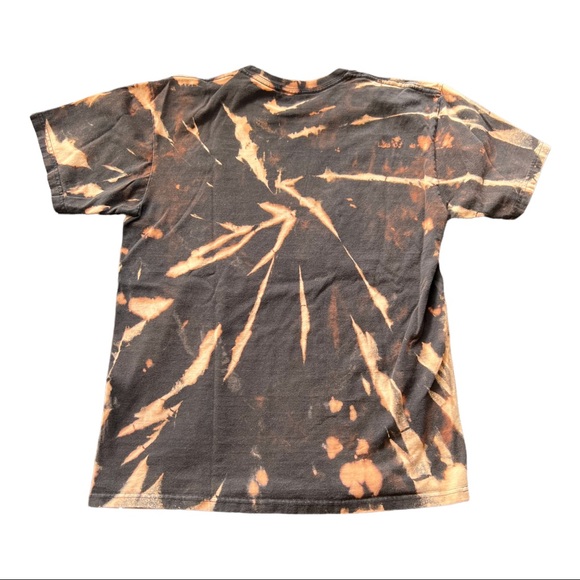 Repurposed bleached tee Vans - Picture 2 of 3